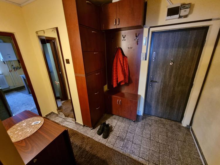 Apartament 2 camere zona Bratianu (scoala 8)