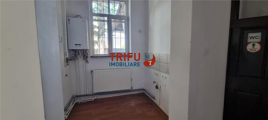 Spatiu de 75 mp pretabil pentru birouri aflat in vecinatatea Cetatii Alba Caroli