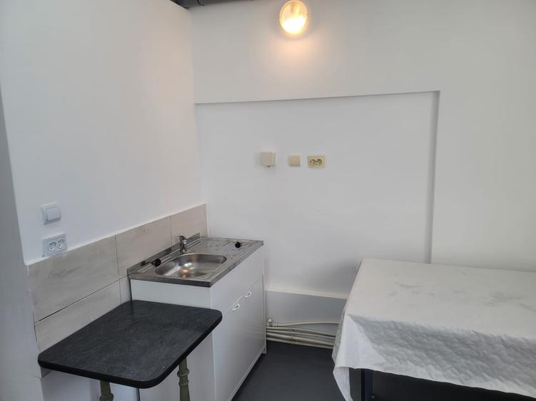 Inchiriez apartament 2 camere + 2 bai pentru muncitori, (maxim 10 persoane )