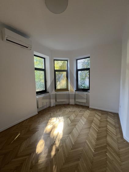 Vila interbelica restaurata, situata in cartierul Dorobanti – Capitale| OFFICE