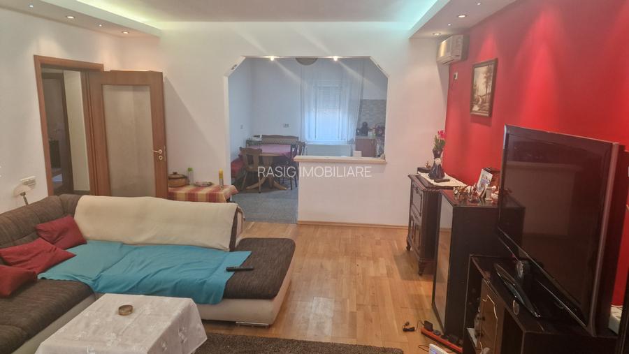 Vila de vanzare Rosu - 7