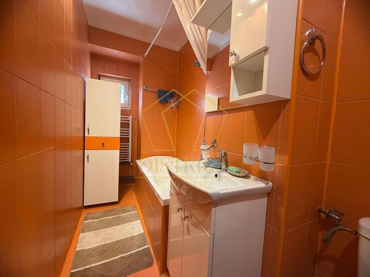 Apartament decomandat cu 5 camere si 2 bai, etaj 2 | Buziasului