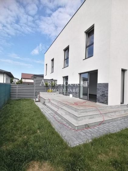 Duplex proximitate lac Corbeanca