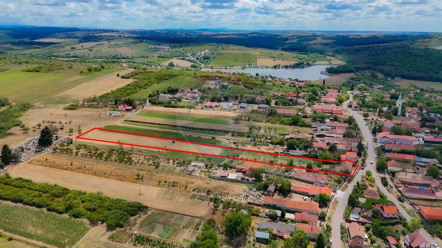 De vânzare teren intravilan, 6.384 mp cu dublu front, în Paleu
