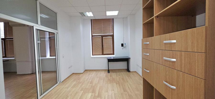 Spatiu comercial peste 300 mp - pozitie excelenta Turda, sector 1!