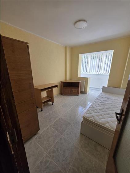 Apartament 4 camere, zona Racadau