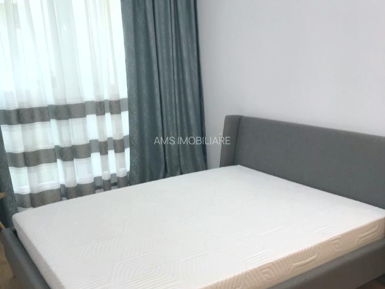 NOU / SUPERB/ LOC PARCARE/ ZONA PIPERA / CURTE GENEROASA