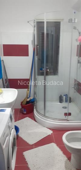 inchiriez 2 camere, decomandat, parter cu gradina, loc de parcare ,zona buna - 3