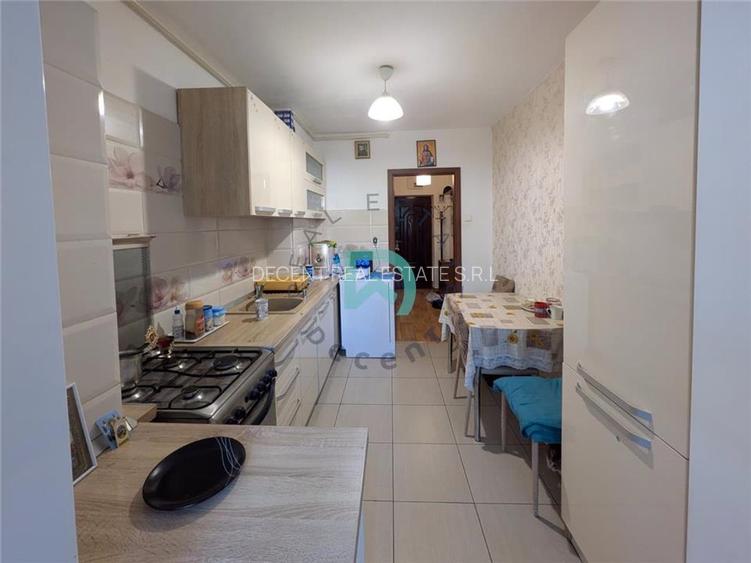 Vand apartamente 3 camere Garii, Brasov - 9