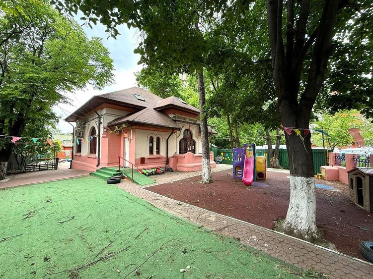 Inchiriere Vila 325 mp | Timpuri Noi | 9 camere + curte 800 mp