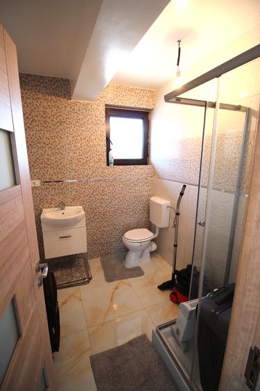 Complex privat - Apartament spatios si luminos  + curte
