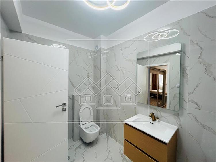 Ap la prima inchiriere, cu 3 camere, balcon, parcare subterana