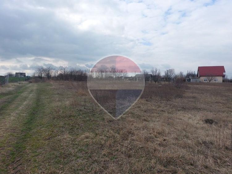 Teren intravilan 1.500 mp – Horlești, Rediu  Ideal pentru casă