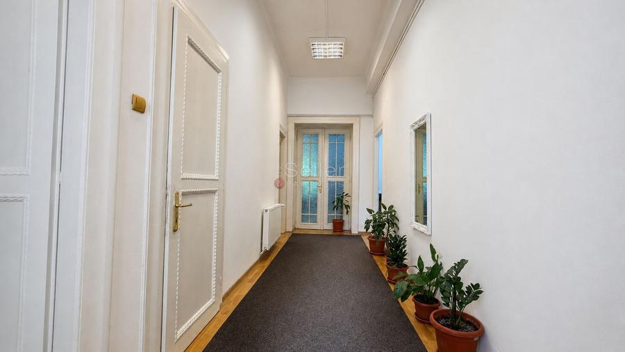 Proprietate cu Farmec Istoric | Potential Rezidential si Investitional