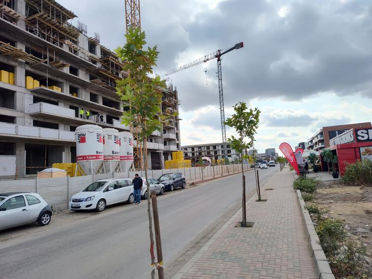 Proprietar -  Închiriere Spațiu Servicii si Birouri  cu vad EXCELENT!