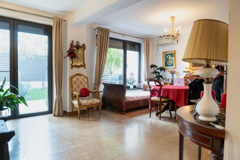 Vila in Cartier rezidențial – Câmpul Pipera - Porsche Pipera