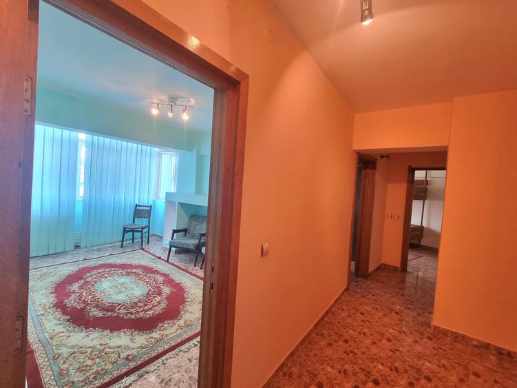 Apartament-spectacol/ 101 mp utili/ living de 54 mp! Unic în Bacău!