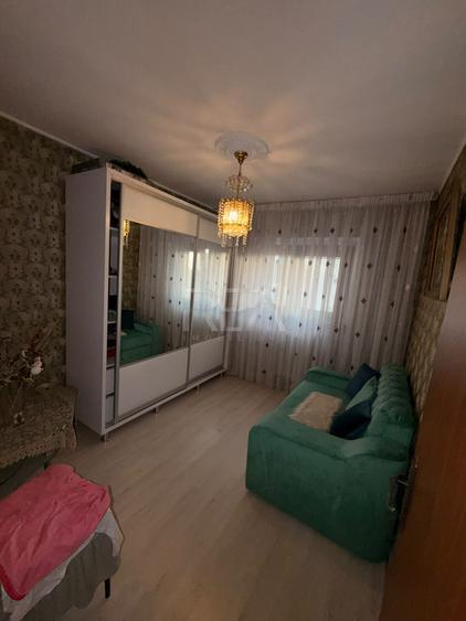 4 camere, 7/10, 80mp, bloc 1982- Piata Crangasi