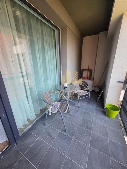 IRIS ARMONIEI, Apartament 2 camere, decomandat, parcare
