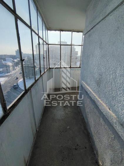 Apartament cu 3 camere, 2 bai,2 balcoane, etaj intermediar,Iuliu Maniu