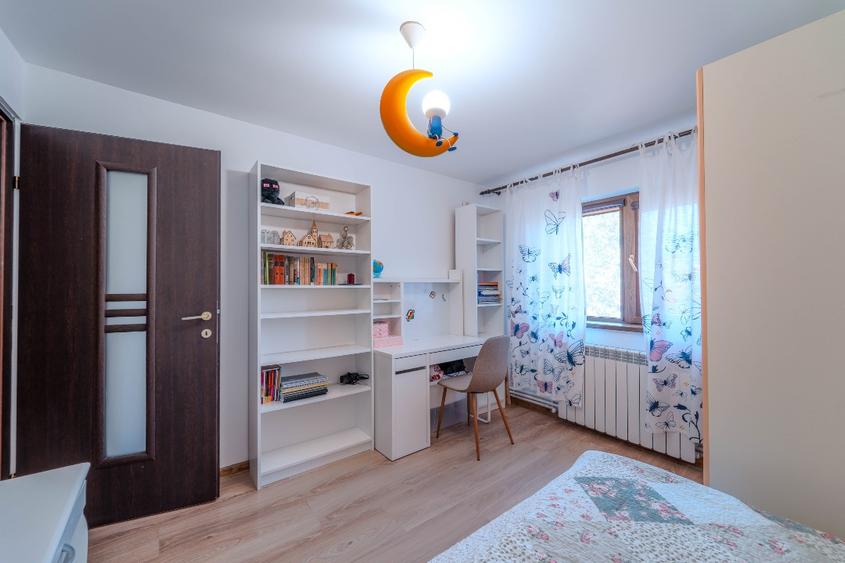 Apartament 3 camere decomandat, renovat integral – Constanța, Str. Sălciilor 19