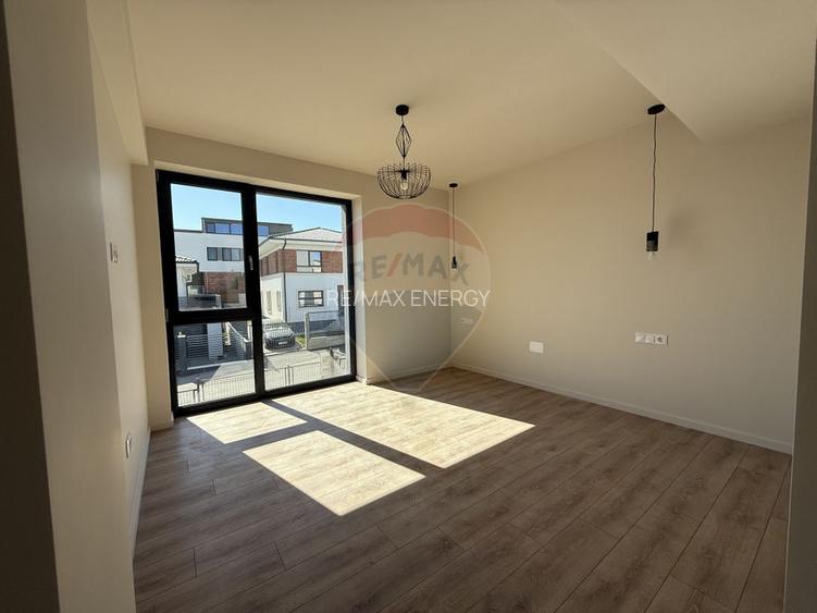 Vila de inchiriat in Voronet. Prima inchiriere, 5 camere. - 7