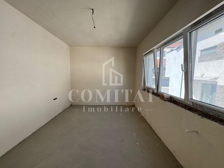 Casă de tip duplex | Stadiu semifinisat | 4 camere | Zona Câmpului