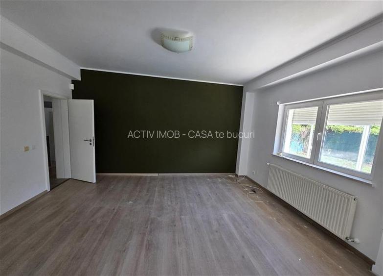 Vila cu piscina - Pipera - 5 camere - 3 bai - 218mp - 900mp teren
