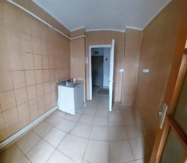 Apartament 3 camere decomandate – etaj 2 – Micro 21, Galați