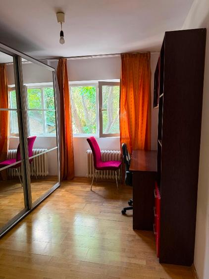Apartament renovat complet cu 2 balcoane incise