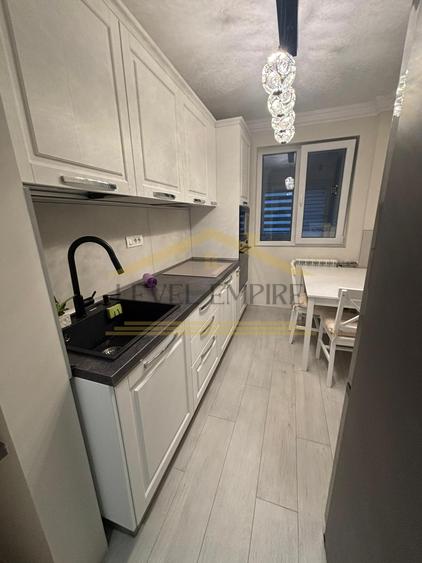 Vânzare Apartament 3 Camere Piața Gorjului Iuliu Maniu Dezrobirii Apusului