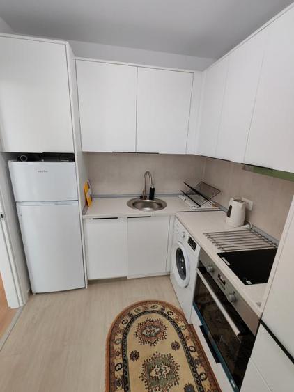 Inchiriere garsoniera si loc de parcare in Hills Titanium