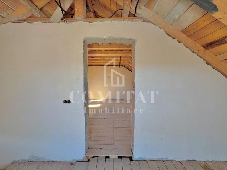 Casă de tip duplex | Stadiu semifinisat | 4 camere | Zona Câmpului