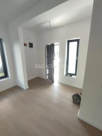 Vila superba tip duplex mutare imediata Pallady metrou Republica - 12
