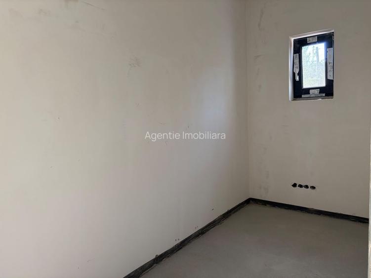 Casa individuala 4 camere, 3 bai, S+P+ET, garaj, terasa