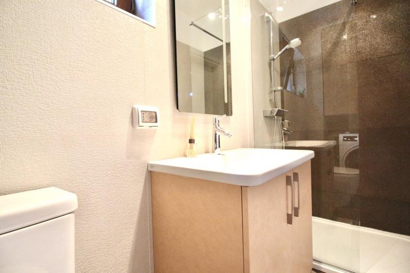 GRADINA ICOANEI-POLONA, APARTAMENT ELEGANT CU TERASA 24 MP SUBERBA SI PARCARE!