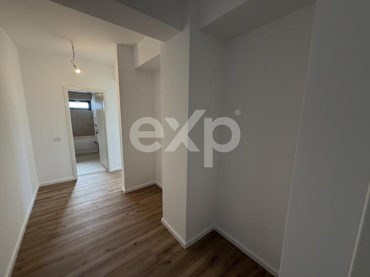 Apartament 3 camere 2 bai ,decomandat, parter, tractorul nou, Coresi
