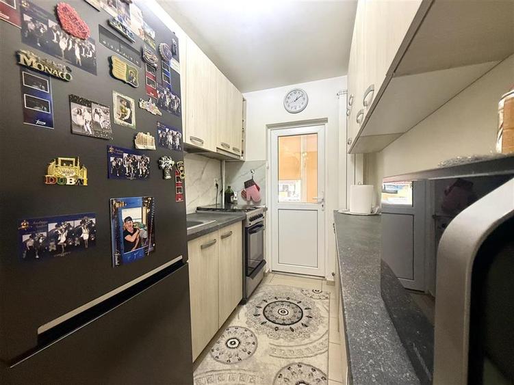 Apartament 2 Camere, Decomandat, Parcare, Astra Brasov