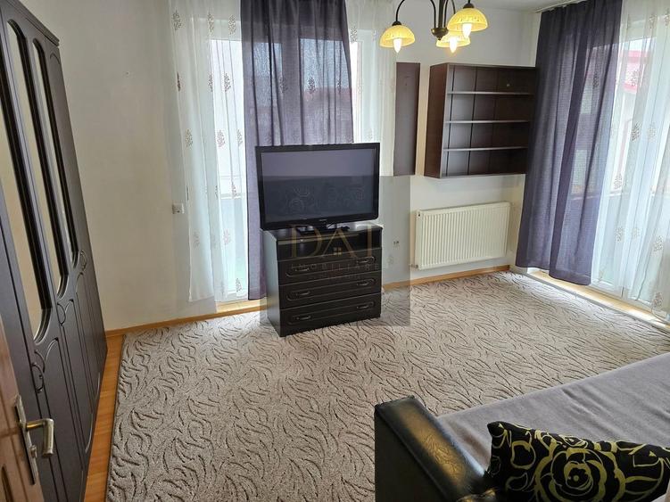 Apartament 2 camere, decomandat, parcare inclusa, zona Eroilor