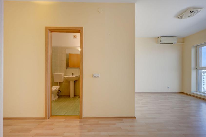 Tian, Rasarit de Soare, 4 camere, 2 locuri parcare subteran, boxa