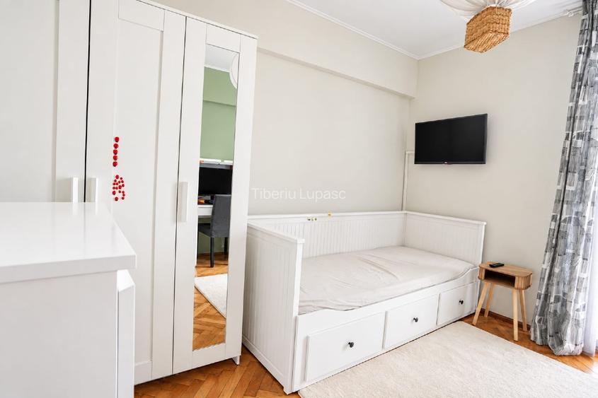 Direct proprietar apartament 3 camere Titan Bdul 1 Decembrie 1918  - 5