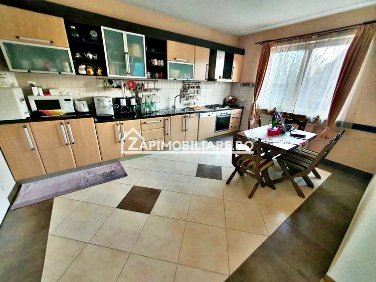Casa 6 camere, 295 mp.utili, 1.000 mp teren, cartier Unirii