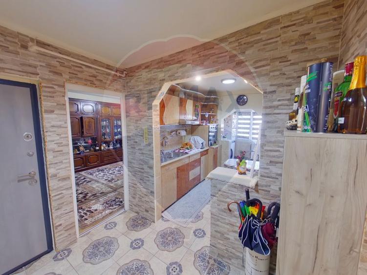 Apartament cu 2 camere de vânzare