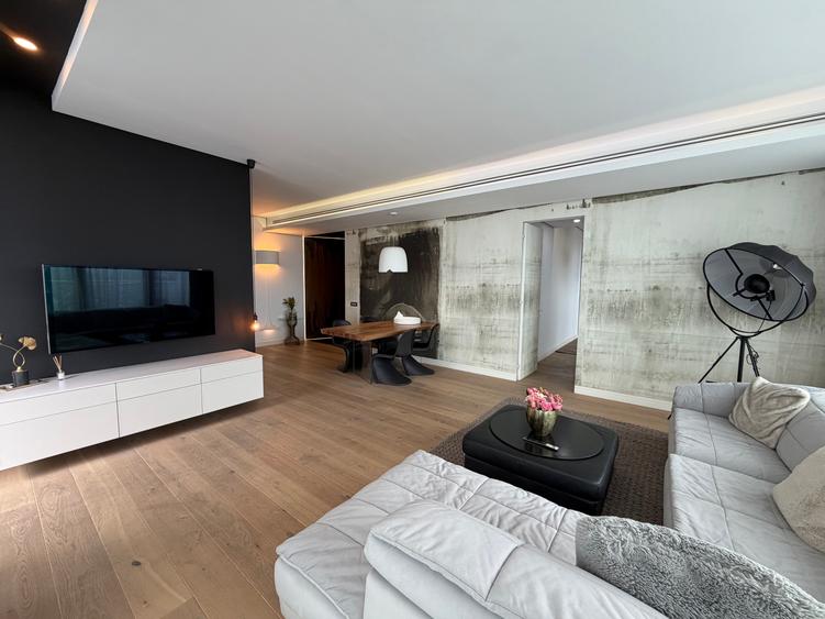 Penthouse in Cortina Herăstrău,acces din lift,3 parcări incluse