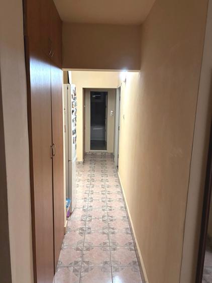 Apartament 3 camere 70mp cu garaj sub bloc Dva Nord 87.000eur neg