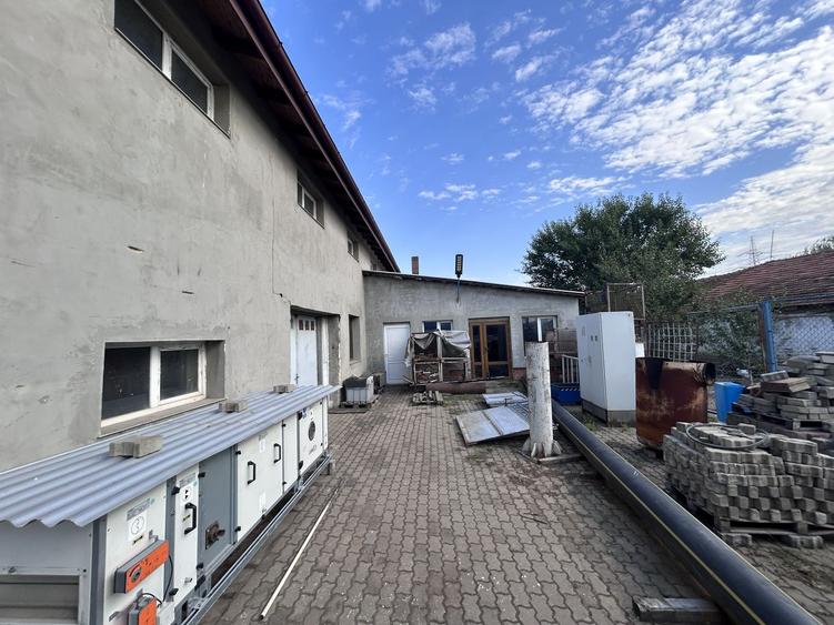 Clădire multifuncțională de închiriat – zonă cu acces TIR