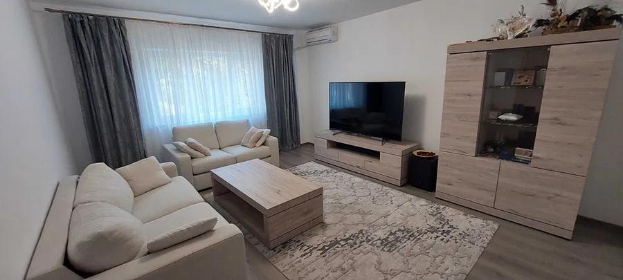 Apartament 3 Camere - Unirii- Centrala Proprie / Parcare