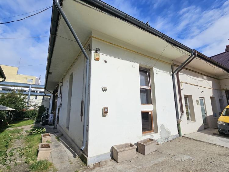 Casa cu 2 camere, 72mp utili, zona Parcului Central
