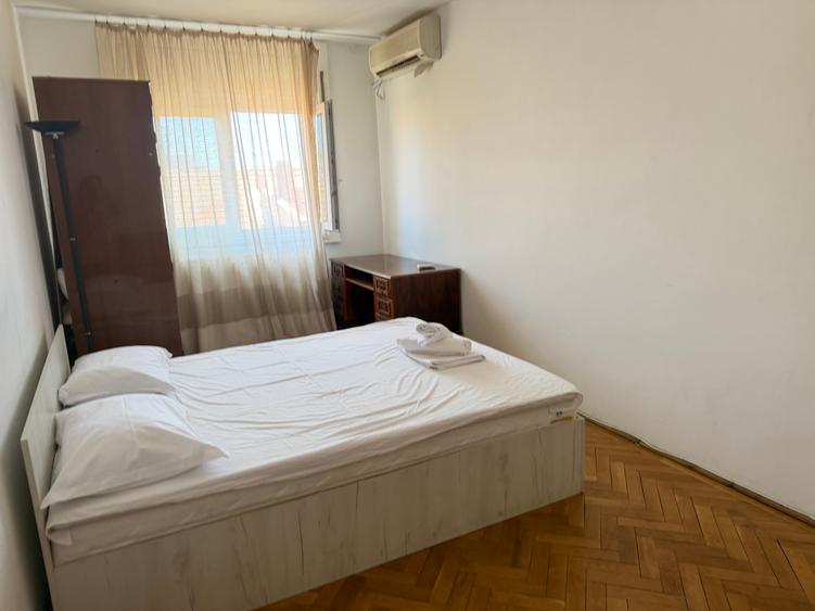 Vând apartament 4 camere Unirii Clinici