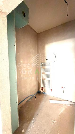 Oportunitate ! Apartament 4 Camere | Semifinisat | Logie 10 MP | Floresti - 16